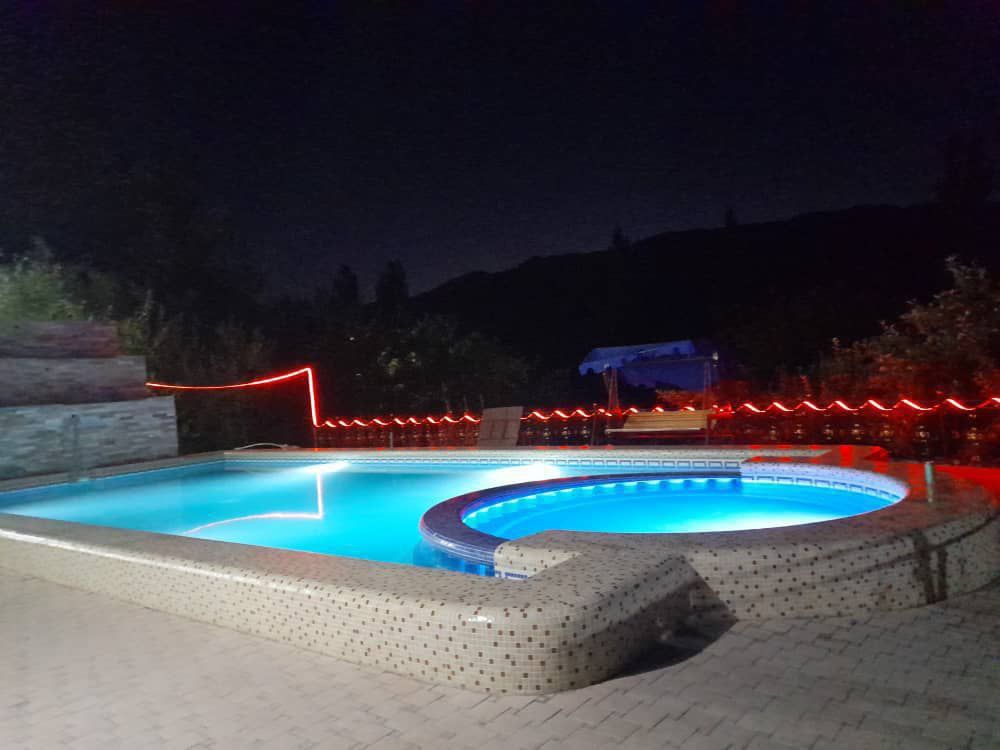 Dacha sotiladi yeri bilan Nanayda