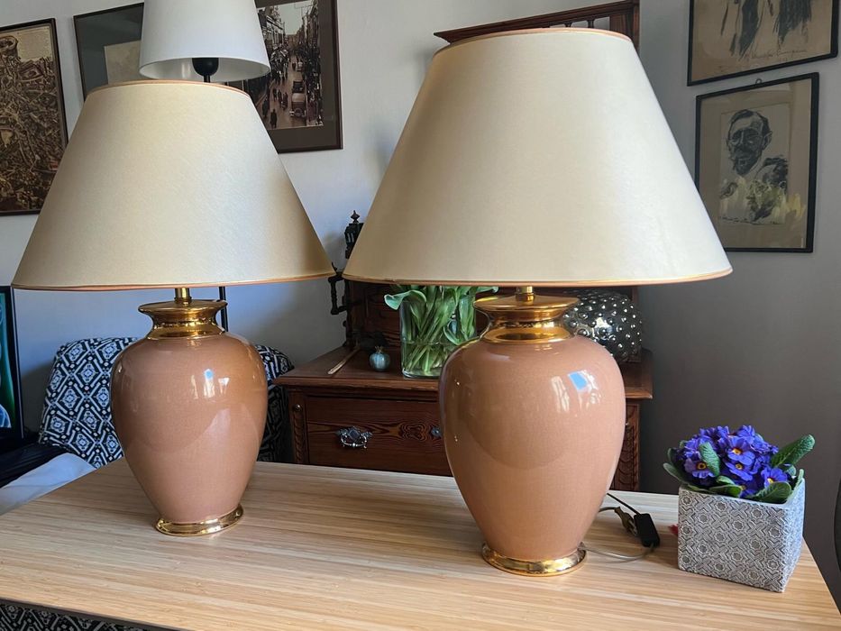 Vand lampa de masa, ceramica si abajur matase
