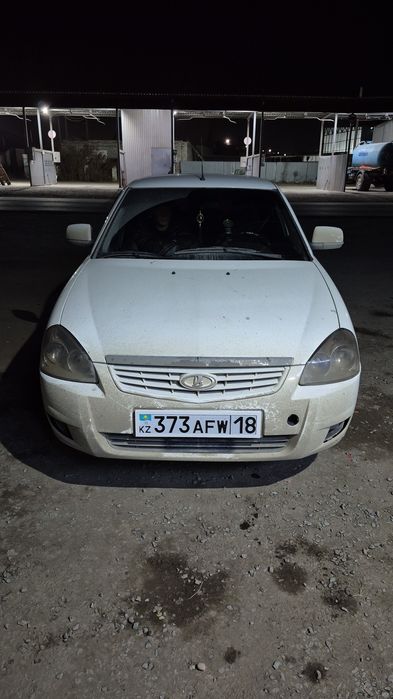 Продам бампер от Приоры.