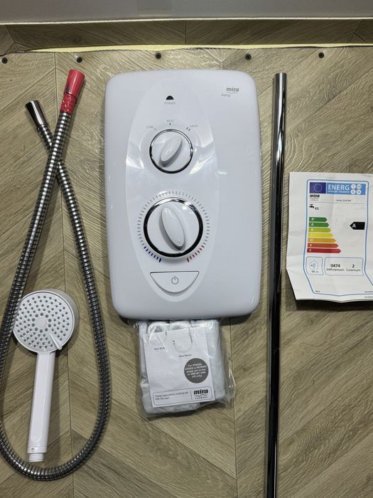 Dus instant Mira showers