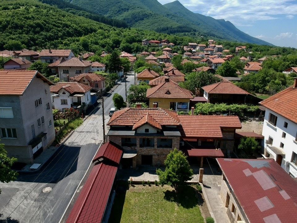 Къща в Враца- площ 240 цена 260000
