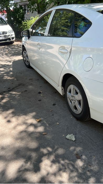 Toyota prius Hiybrid + gpl
