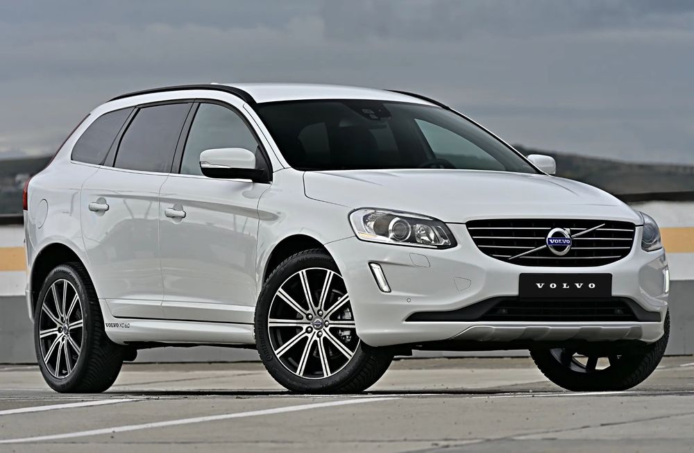 Volvo XC 60 ==SUMMUM EDITION==MEMORII==Softclose==Bi-xenon==Titania==AWD==