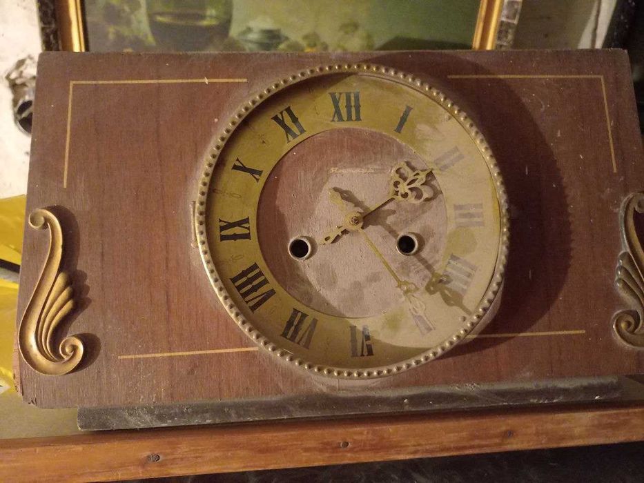 Часы старинные дерево