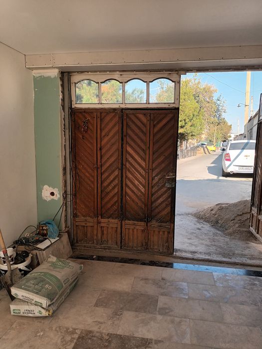 Дарвоза сотилади