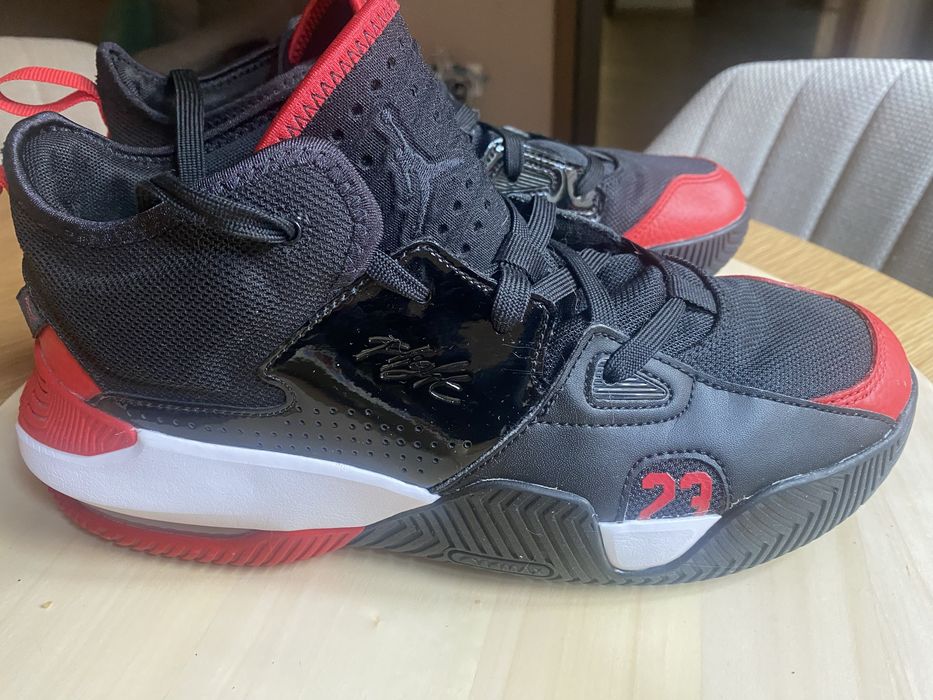 Adidasi Nike Jordan nr.42