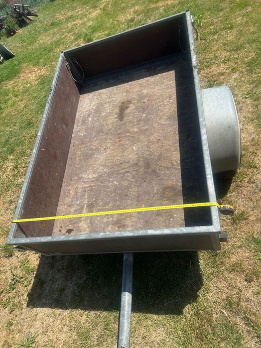 Vand remorca Saris de 600 kg