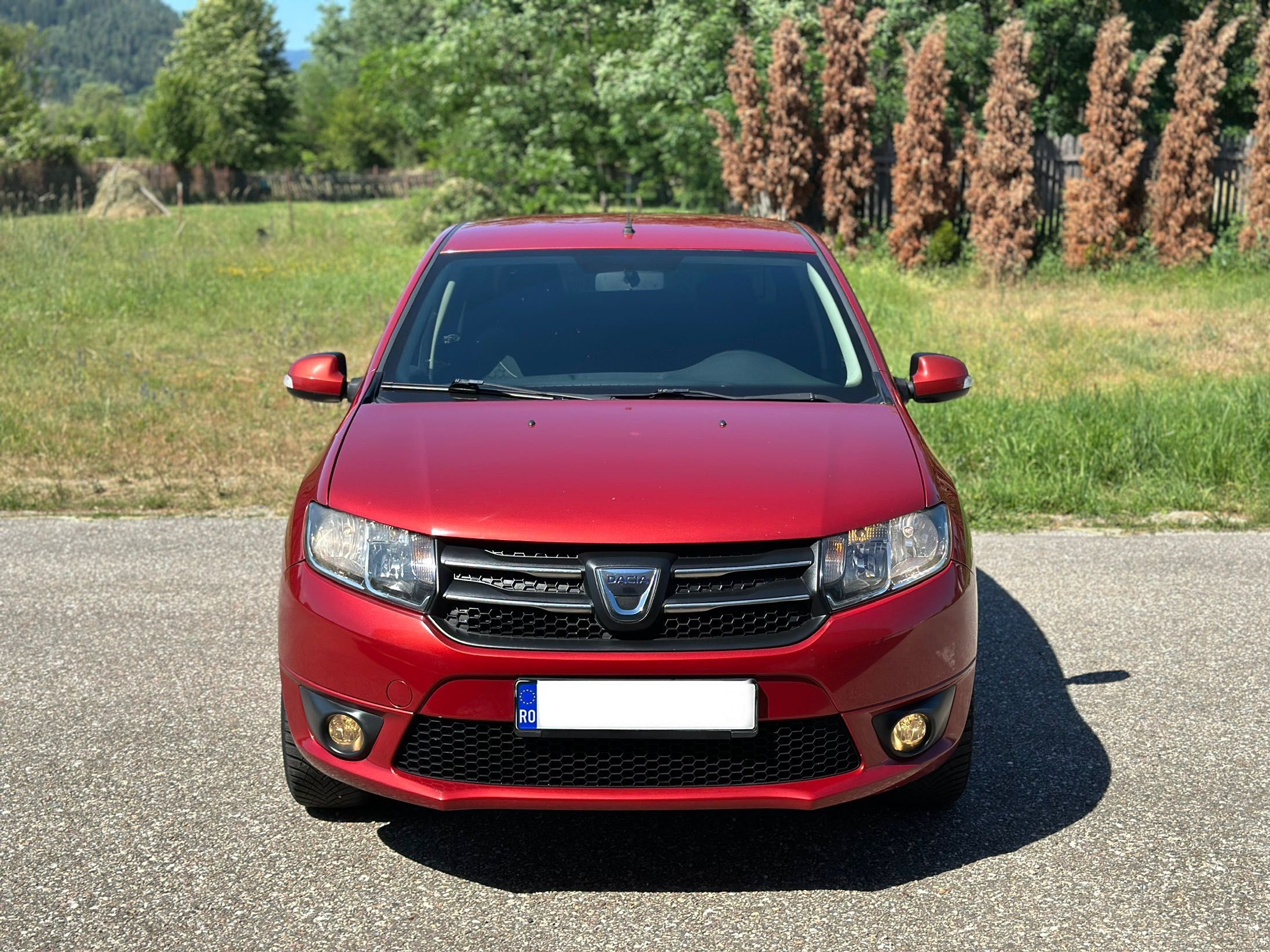 Dacia Logan • Aniversar • Euro 6 • GPL • Climatronic • Culoare Superbă