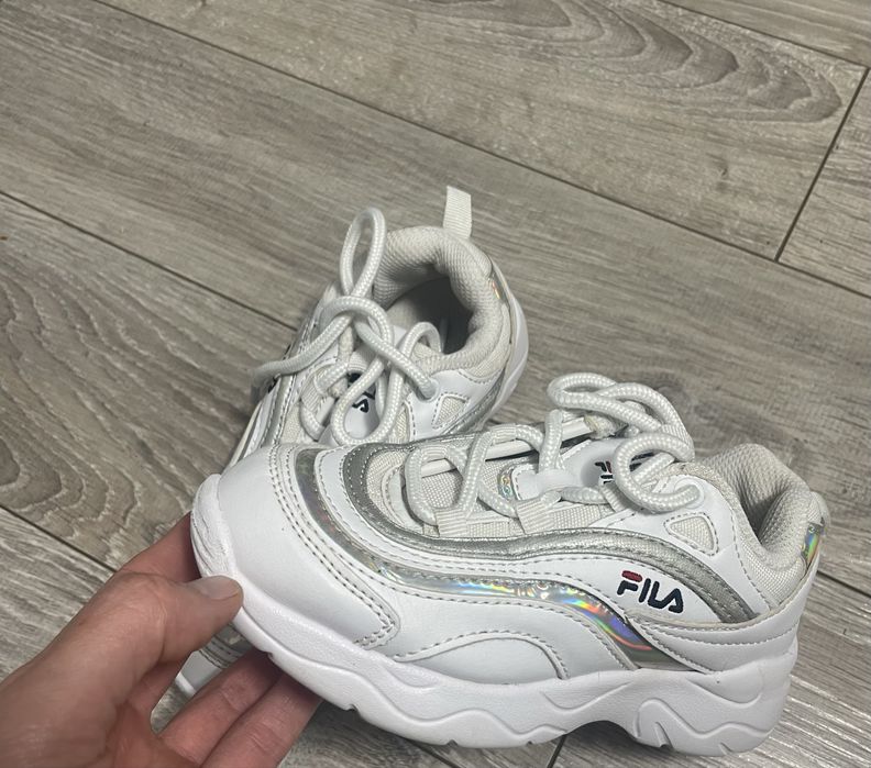 Adidasi Fila 27