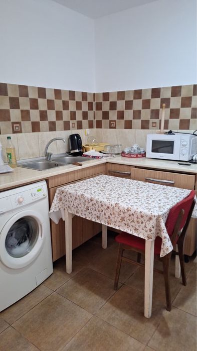 Inchiriez casa mobilata