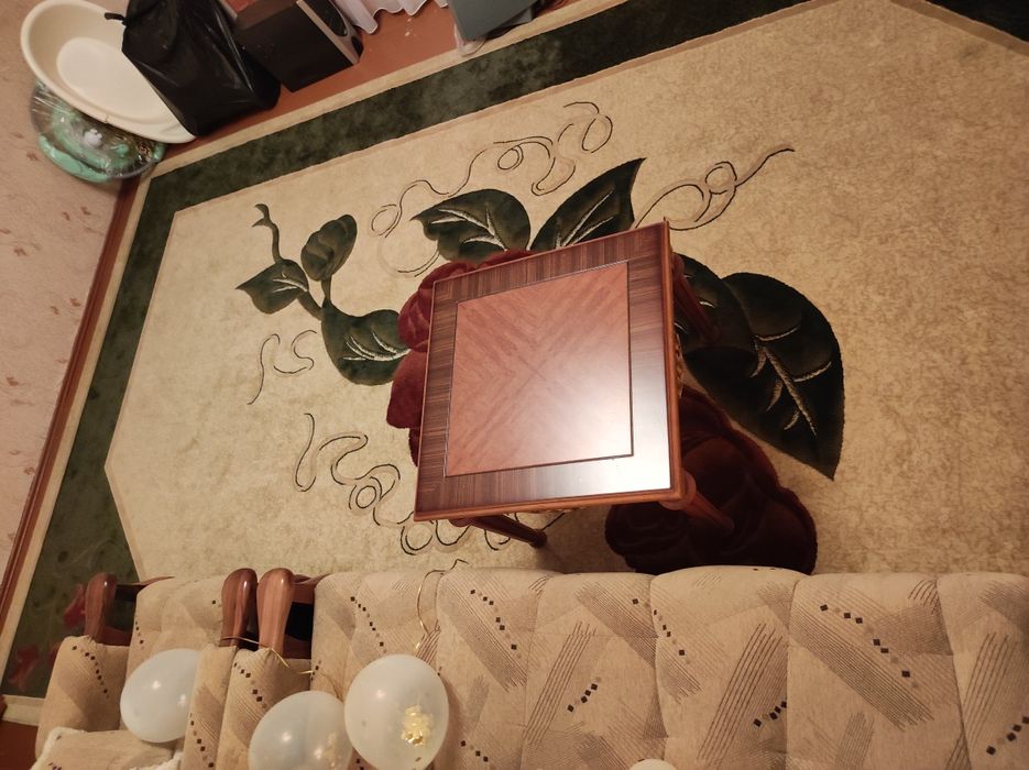 Продаются ковры почти в новом состоянии