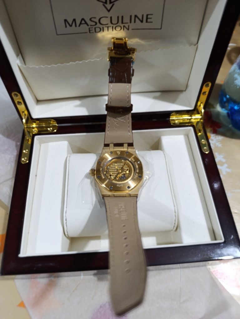 Ceas automatic nou