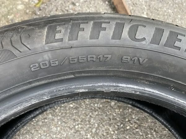 Vând 4 anvelope de vara negociabil