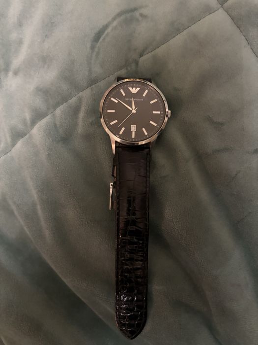 Продам часы Emporio Armani оригинал