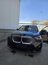 BMW IX 1 2024 carbon black