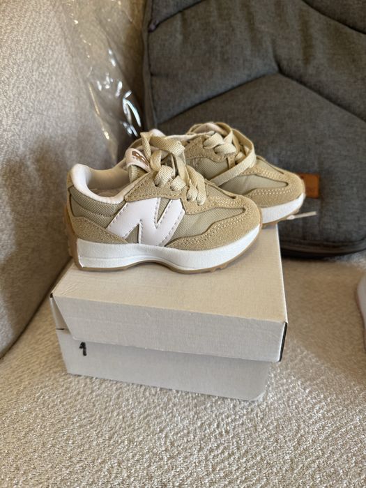 Чувалче за количка -Ново, Маратонки за бебе Nike и Ню баланс