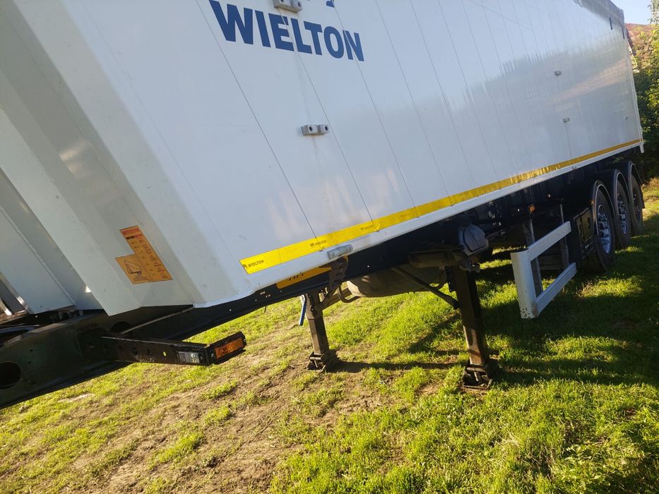 Semiremorca  wielton 55