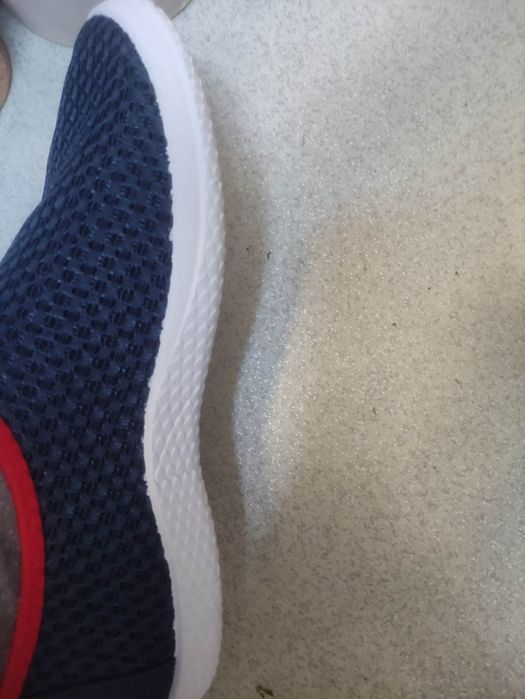 Vand adidasi panza 44