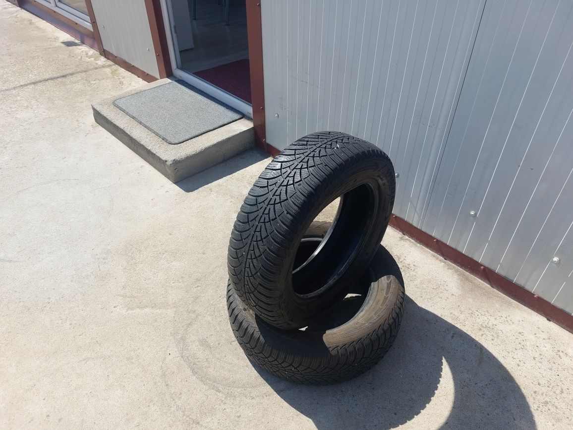 100 lei bucata! Doua anvelope M+S 195 60 15 Goodyear