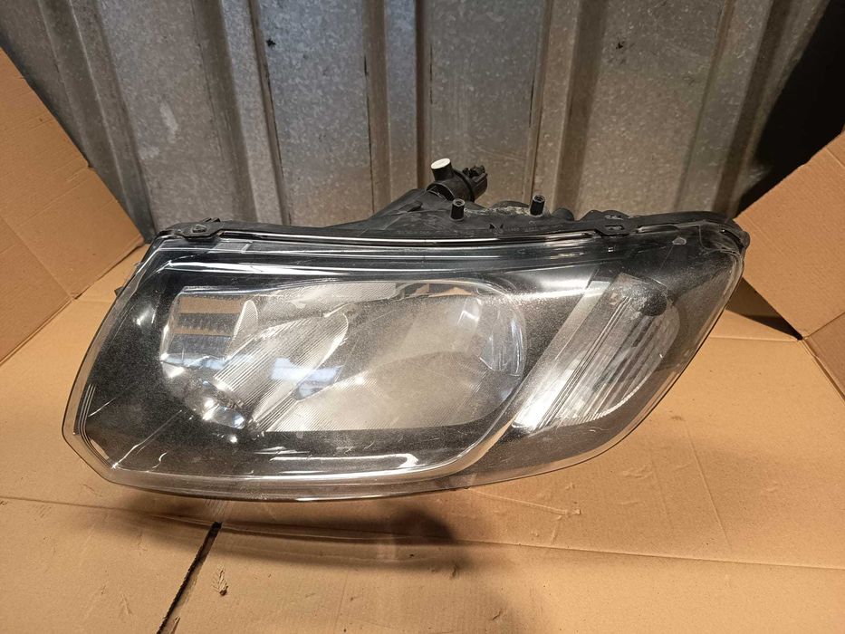 far stanga dacia logan