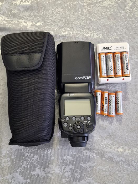 Продам Вспышки Canon,Triopo вспышка