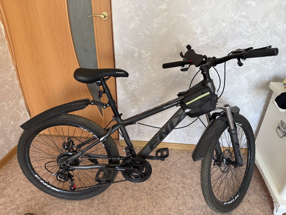 Велосипед FNIX 6920 17 дюймов черный-красный