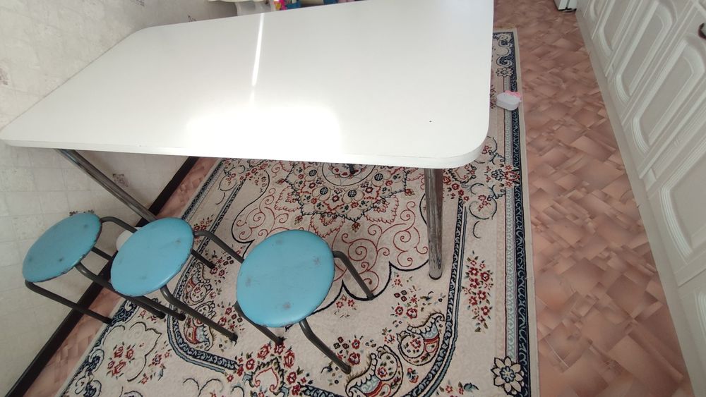 Продам продам стол