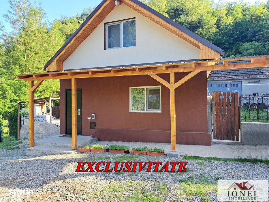 Casa cu 19.549 mp teren de vanzare in Vintu - Valea Vintului