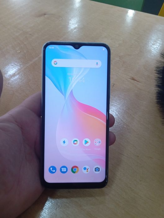 Продам телефон Vivo v21 память 64гб состояние отличное