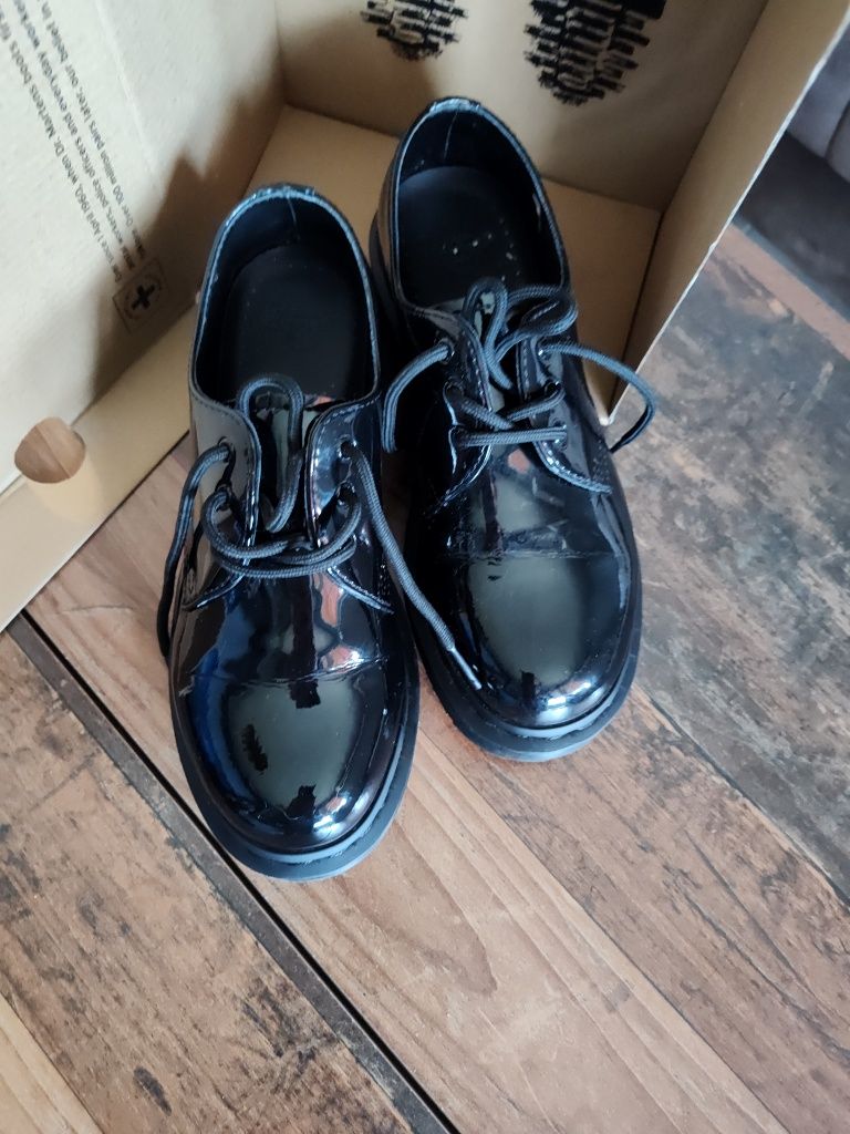 Кожени обувки Dr. Martens, 38-ми размер