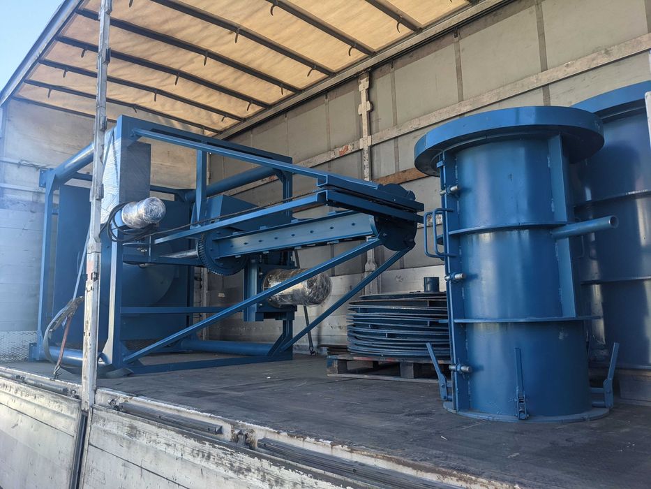 Masina pentru fabricat tuburi/ camine din beton