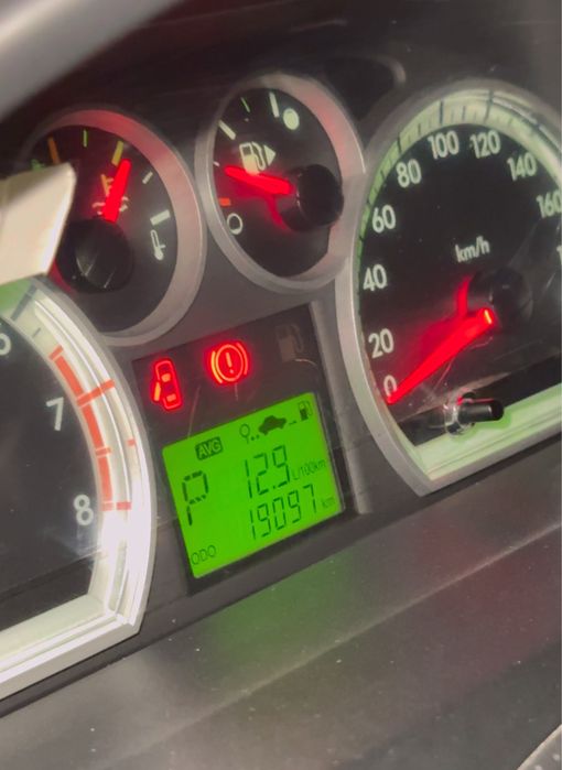 19.000 km Nexia 3 2018 avtomat