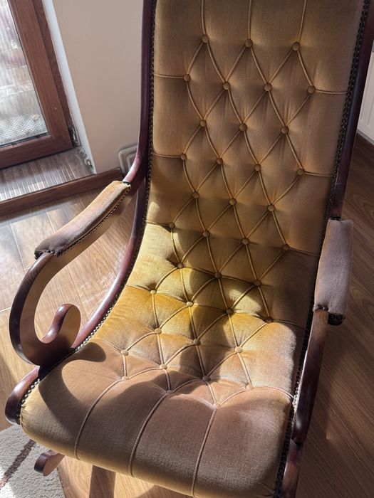 Balansoar Chesterfield