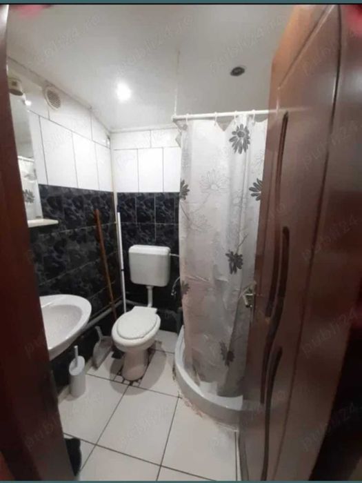 Inchiriez garsoniera govandar