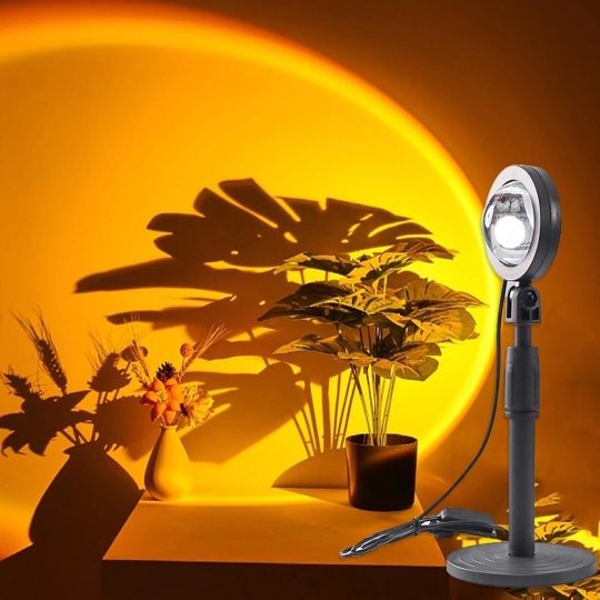 Lampă Sunset LED cu cap rotativ 180°