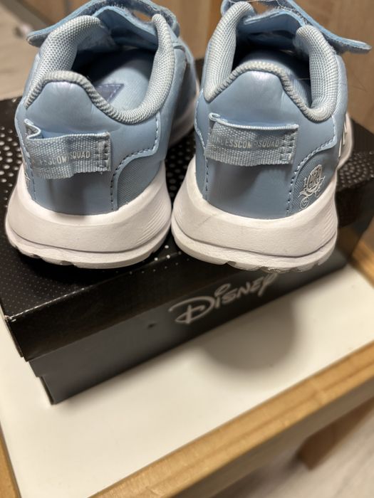 Маратонки Adidas Пепеляшка 24 номер