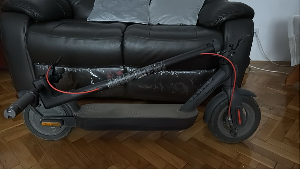 vand trotineta electrica xiaomi pro 4 gen 2