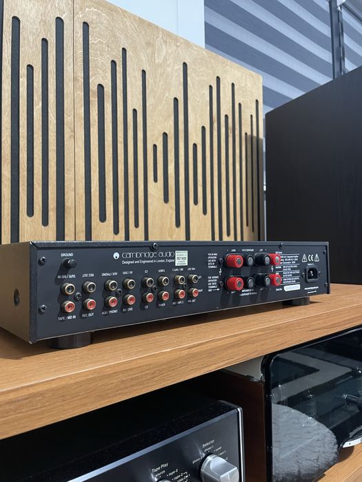 Vand / schimb amplificator cambridge audio a300
