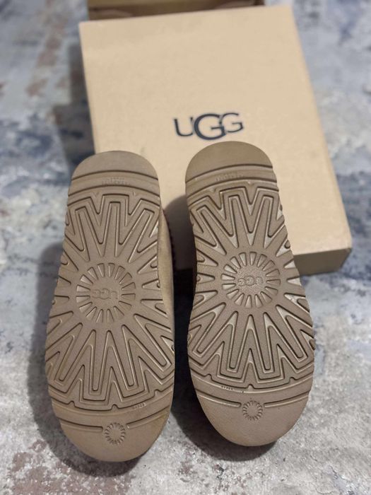 UGG tzz original. Noi fara eticheta.
