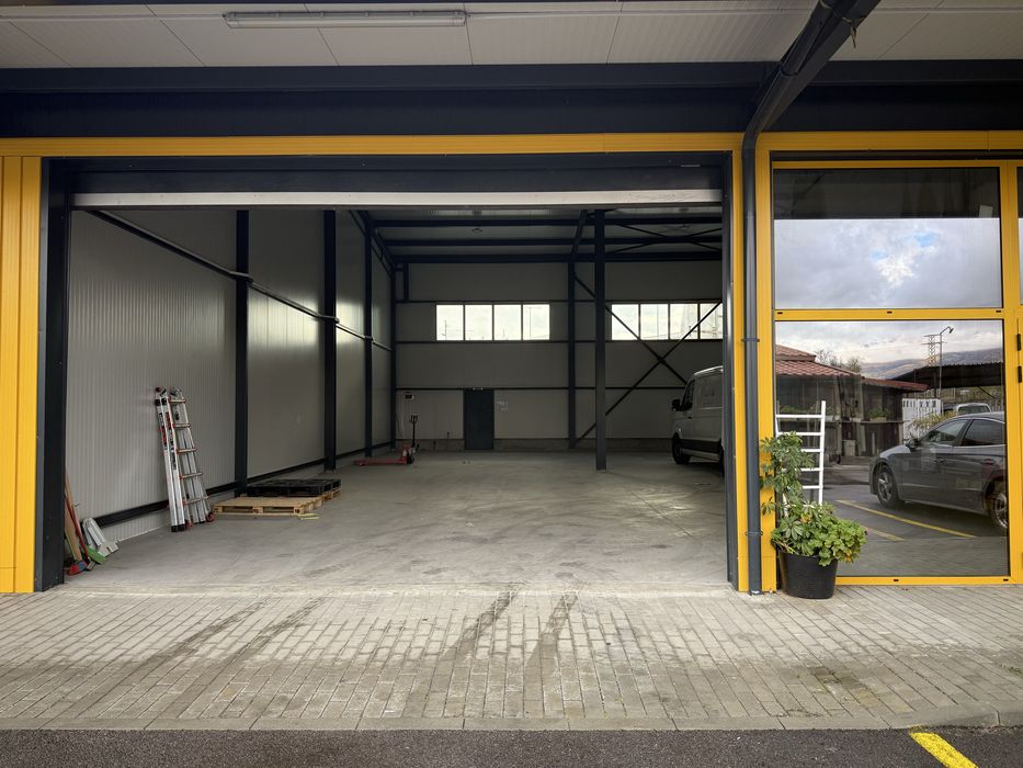 Дава под наем Склад на околовръстен път, 230 м2