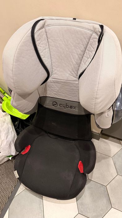 Продам детское кресло cybex