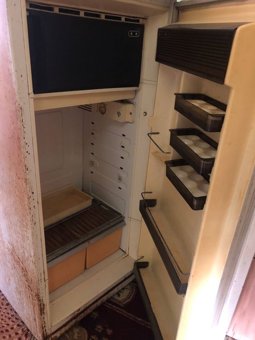 Холодильник б/у в хорошем состоянии