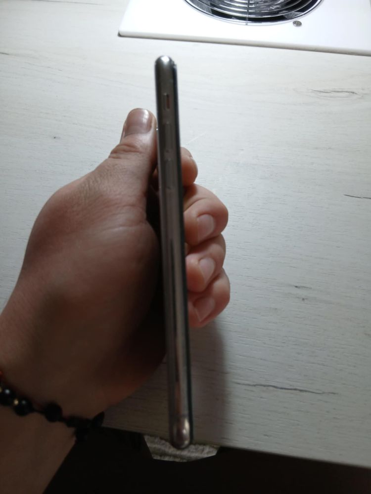 Vand iPhone X 64 GB perfect functional