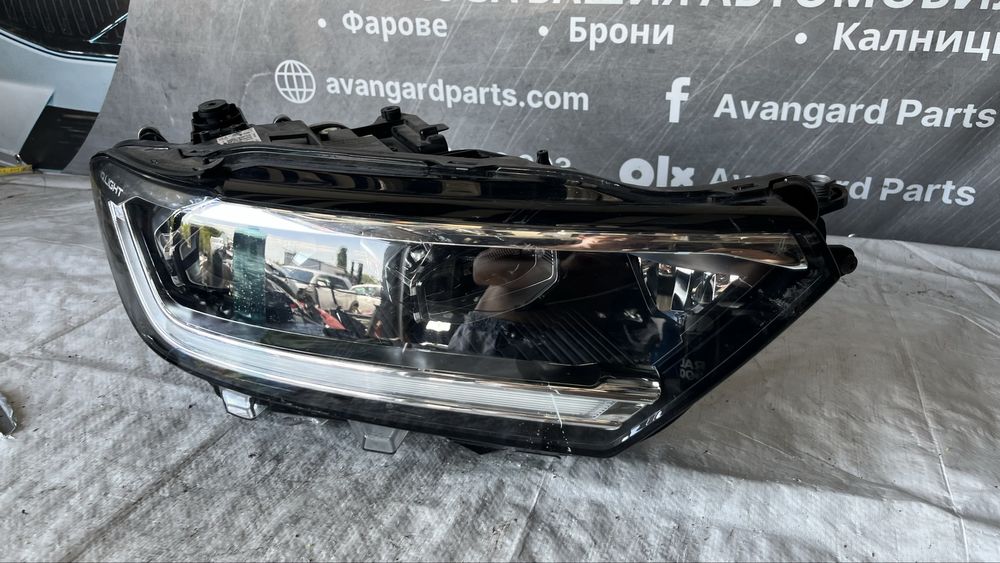 Ляв и десен фар VW T-Roc 2022