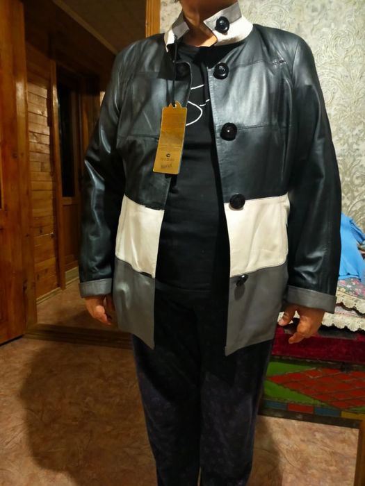 Продам новую кожаную куртку