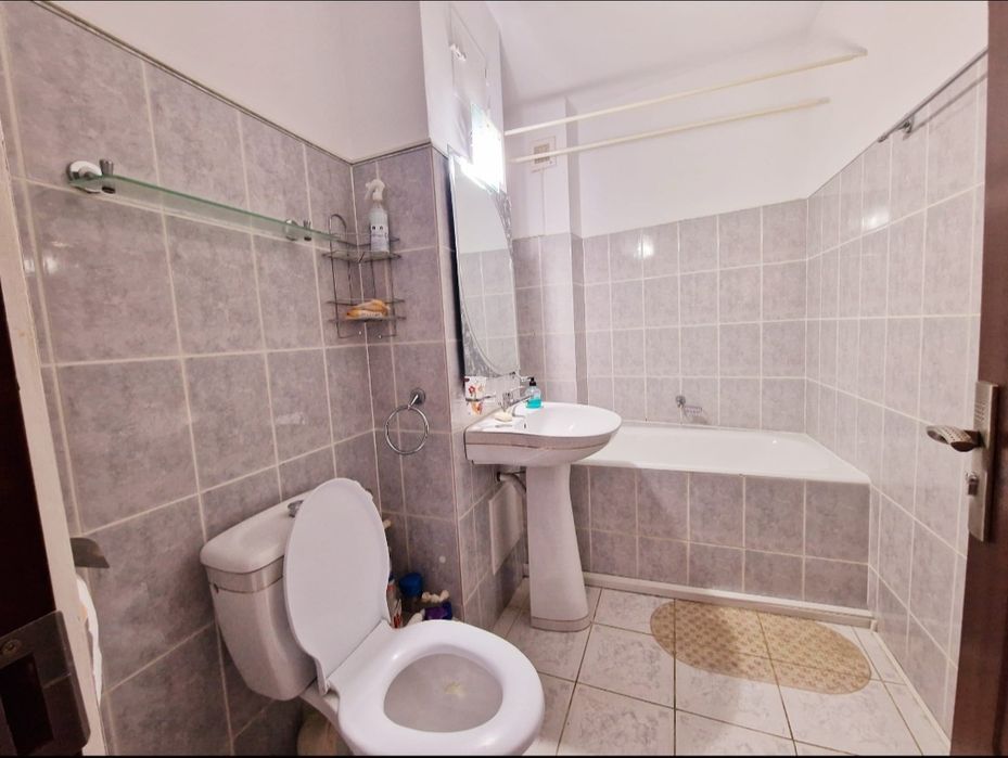 Închiriez 2 camere centru