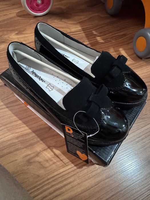 Туфли из натуральной кожи для девочек новые