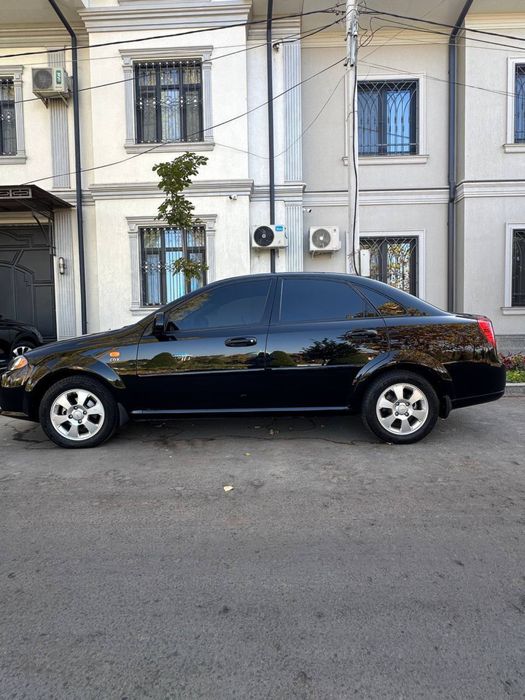 Sotiladi JENTRA Lasetti