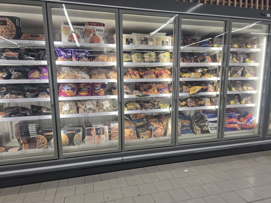 Vitrina frigorifica profesionala PREMIUM ARNEG