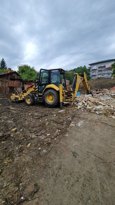 Inchiriere 7 buldoexcavatore profesionale in Iasi